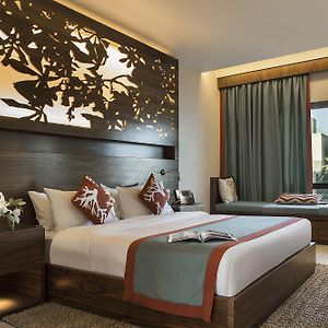 Deluxe Room Pool View